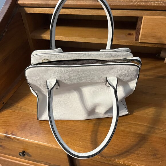 CALL IT SPRING HANDBAG - WHITE - WITH STRAP - Picture 7 of 9